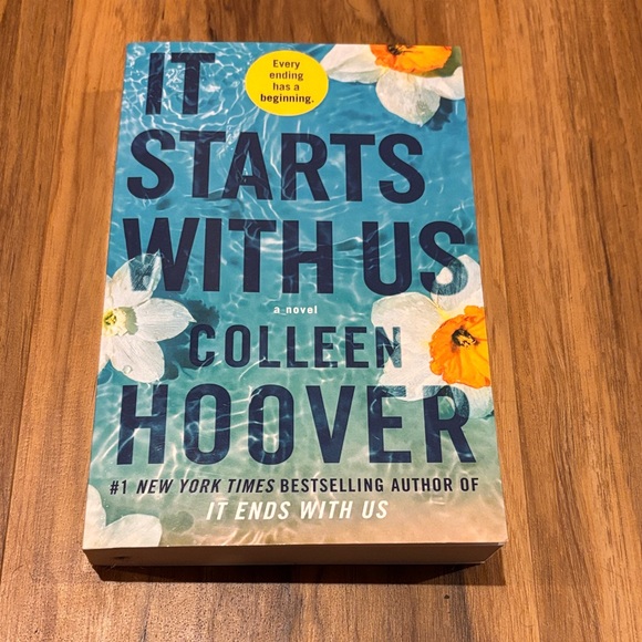 Colleen Hoover It Starts With Us book - Picture 1 of 2